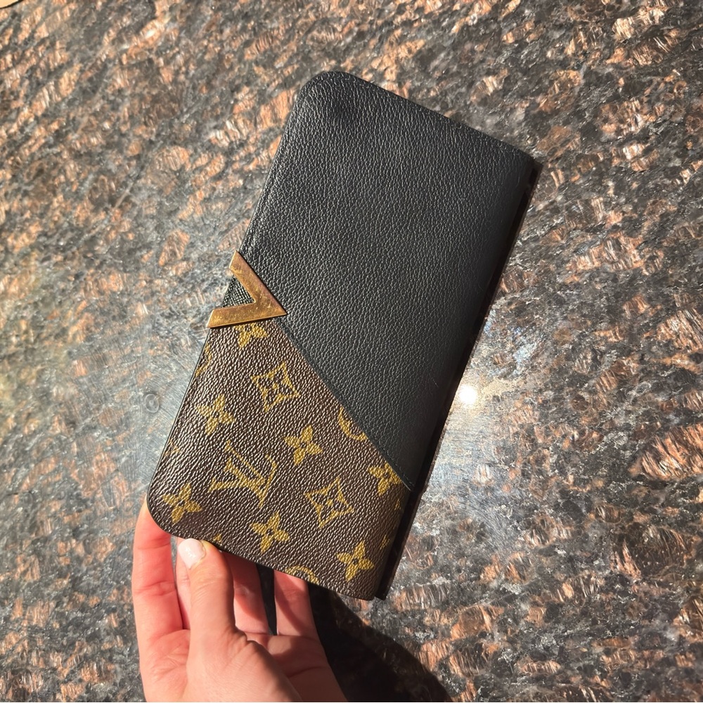 Louis Vuitton Kimono Wallet – Monogram / Black